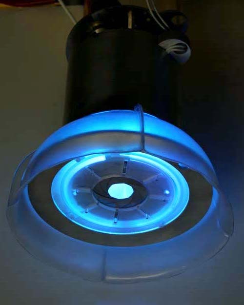MediaLab_lamp_zoom_top_blue-500
