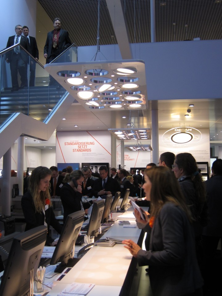 120417_LightAndBldg 251