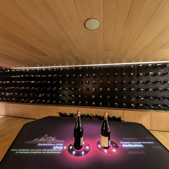 Mistral  50c8db841e3ff