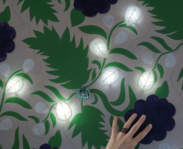 High-Low Tech - living wall 1