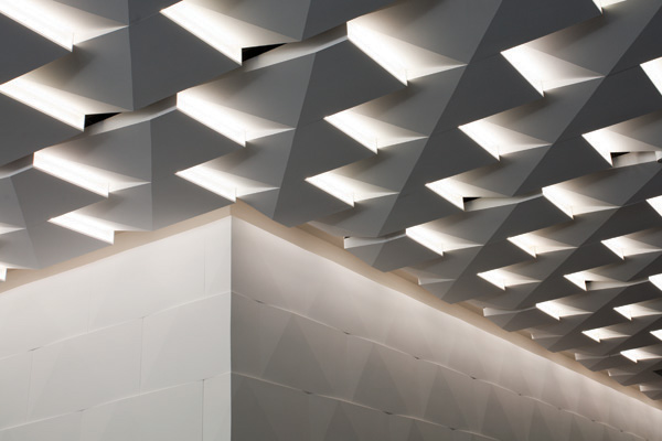 2696_20110802_03_500BourkeSt_MattBrowne