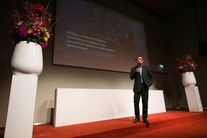 PhilipsLighting_Dec2015MediaDay_EricRondolat_LuminousPatterns