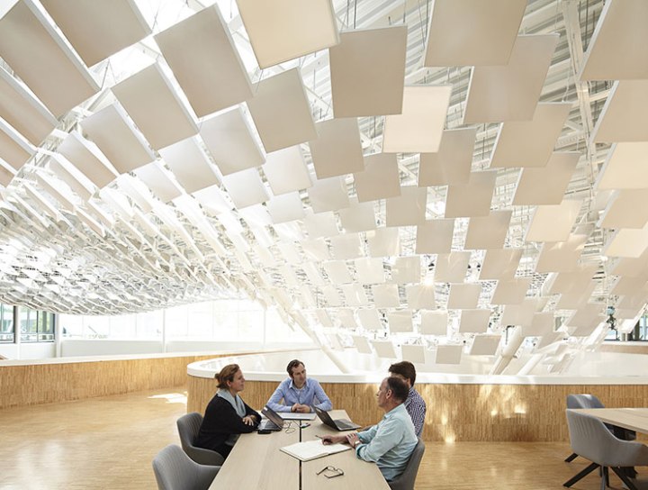 darc awards 4-HTC48-Atrium_meeting