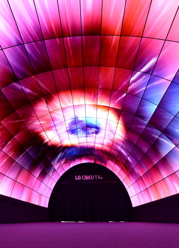 Oled Beautiful Example OLED has finally become an architectural surface – Lucept