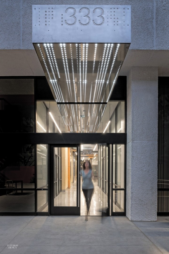 thumbs_tighe-connexionburbank-08-headroom-large-jpg-770x0_q95